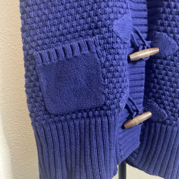 Old Navy Sweater Vest Cable Knit Hooded Pockets Wood Buttons Retro Girl's M (8) - Picture 3 of 8